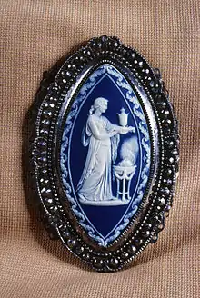 File:Crew - Belt Clasp with a Female Making a Sacrifice - Walters 481770