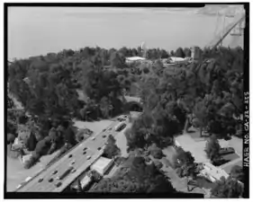 Westbound traffic approaches tunnel (1998)